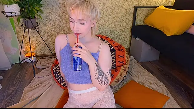 EmmyAmbros online show from 11/15/25, 05:39