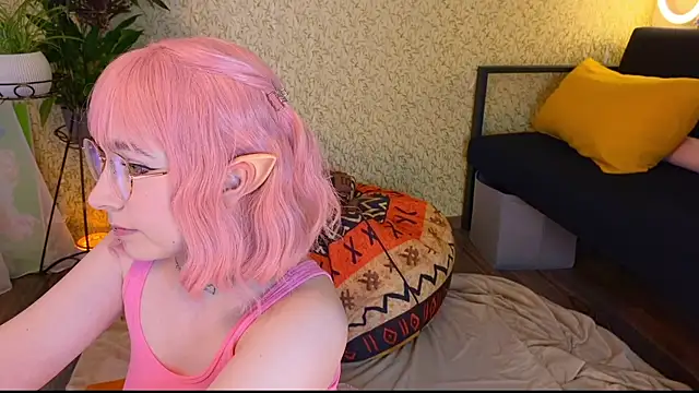 EmmyAmbros online show from 11/10/25, 06:24