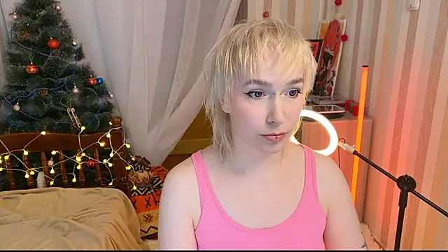 Snapshot of EmmyAmbros chatting on 01/06/26, 10:58 EmmyAmbros online show from 01/06/26, 10:58