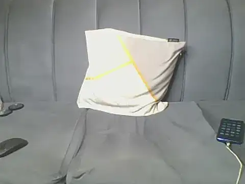 Snapshot of HoLy-ViRgiN chatting on 03/11/25, 09:15 HoLy-ViRgiN online show from 03/11/25, 09:15