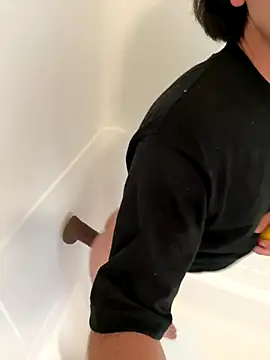 Snapshot of Chuckie_999 chatting on 11/02/25, 07:41 Chuckie 999 online show from 11/02/25, 07:41