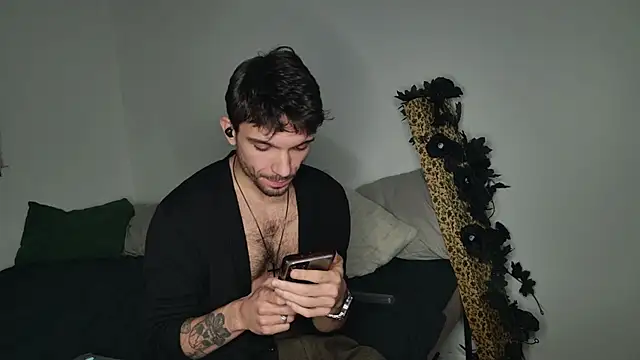 Snapshot of JackDesFeux chatting on 11/15/25, 10:41 JackDesFeux online show from 11/15/25, 10:41