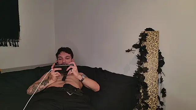 Snapshot of JackDesFeux chatting on 11/04/25, 08:40 JackDesFeux online show from 11/04/25, 08:40