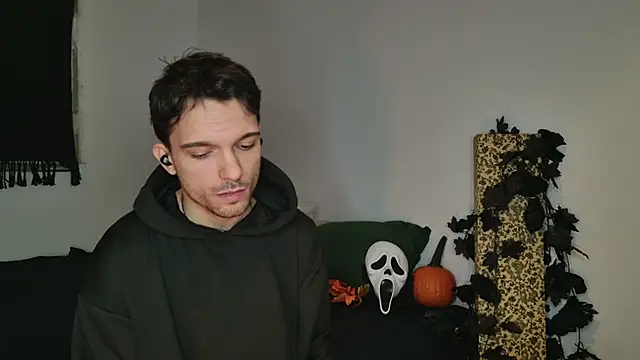 Snapshot of JackDesFeux chatting on 10/31/25, 03:25 JackDesFeux online show from 10/31/25, 03:25