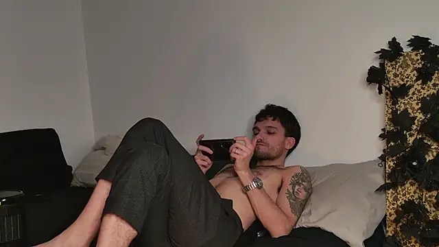 Snapshot of JackDesFeux chatting on 12/04/25, 08:35 JackDesFeux online show from 12/04/25, 08:35