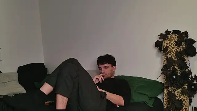 Snapshot of JackDesFeux chatting on 12/03/25, 02:12 JackDesFeux online show from 12/03/25, 02:12