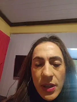 Snapshot of Brunna_Ella chatting on 06/18/26, 05:40 Brunna Ella online show from 06/18/26, 05:40