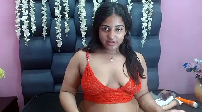 Snapshot of Sofia_Hernandez_ chatting on 02/22/25, 09:45 Sofia Hernandez online show from 02/22/25, 09:45