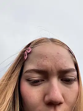 melody-dy online show from 09/17/25, 09:39