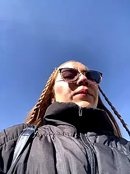 melody-dy online show from 09/11/25, 09:04