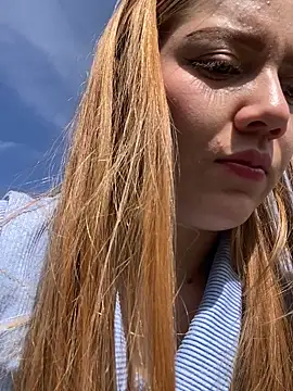 melody-dy online show from 09/19/25, 07:51