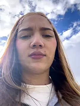 melody-dy online show from 09/12/25, 09:03