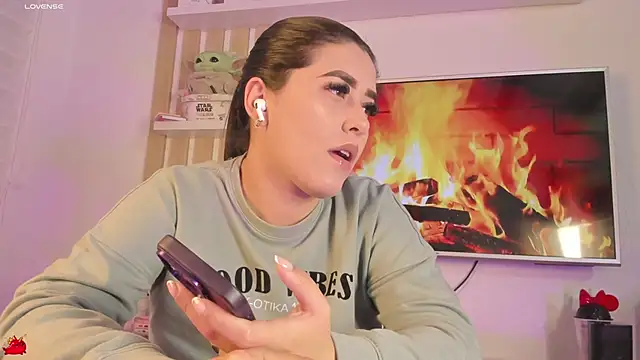 susanjons tcw online show from 12/16/25, 01:10