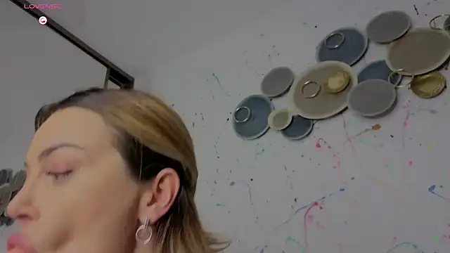 sonia esd online show from 10/21/25, 01:54