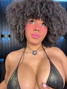 Snapshot of kendall_coxx chatting on 07/18/26, 11:41 kendall coxx online show from 07/18/26, 11:41