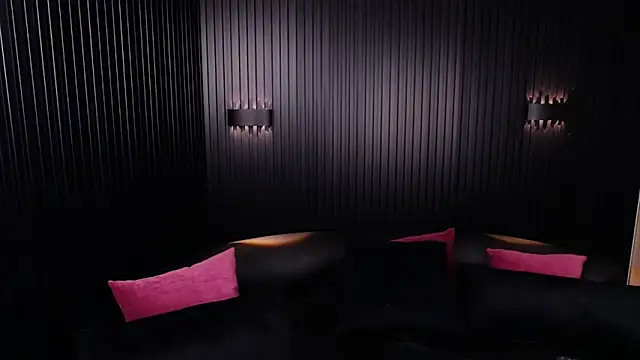 kendall coxx online show from 10/31/25, 08:44