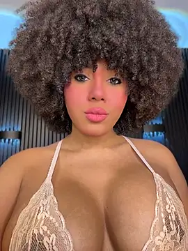 Snapshot of kendall_coxx chatting on 06/17/26, 09:30 kendall coxx online show from 06/17/26, 09:30
