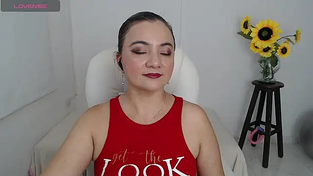 ana milf online show from 11/05/25, 01:47