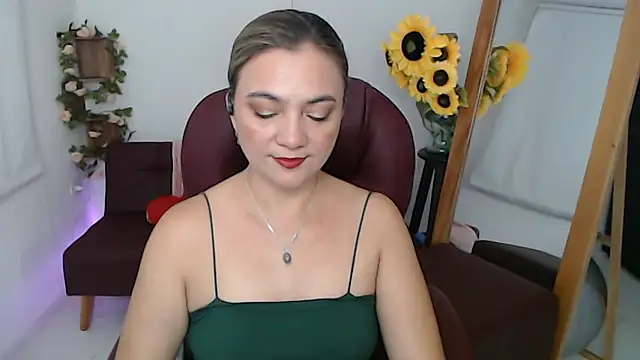 ana milf online show from 06/18/26, 03:17