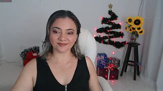 ana milf online show from 12/15/25, 01:50