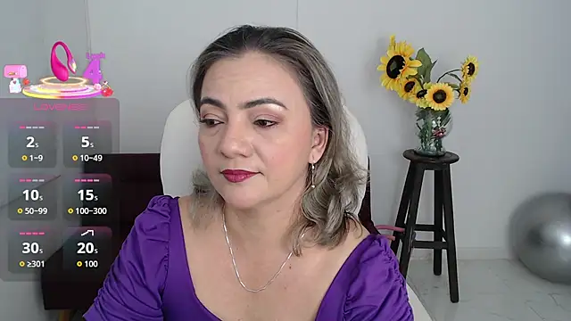 ana milf online show from 11/12/25, 02:21