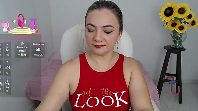 ana milf online show from 10/01/25, 12:42