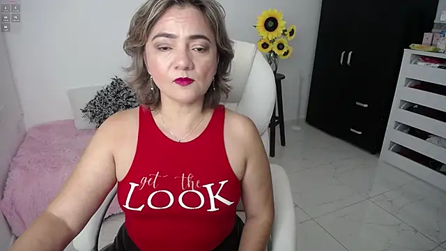 ana milf online show from 02/11/25, 11:42
