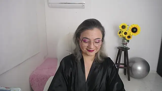 ana milf online show from 12/02/25, 01:35