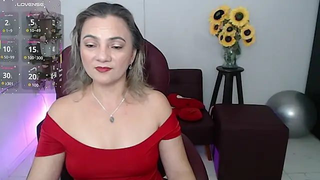 Snapshot of ana_milf chatting on 04/08/26, 01:23 ana milf online show from 04/08/26, 01:23