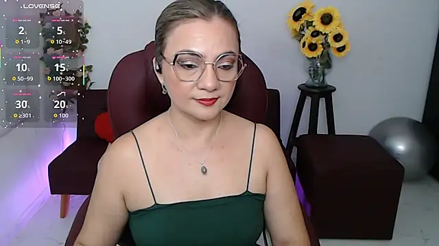 ana milf online show from 05/11/26, 02:07