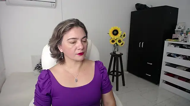 ana milf online show from 03/07/25, 12:01