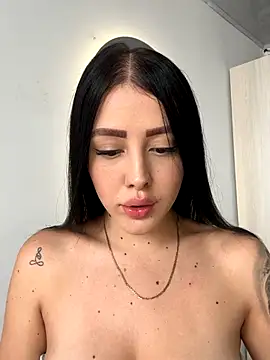 Manelik couper online show from 11/10/25, 05:07