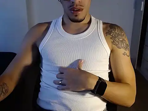 Snapshot of BigDragonBoy chatting on 01/15/26, 09:29 BigDragonBoy online show from 01/15/26, 09:29