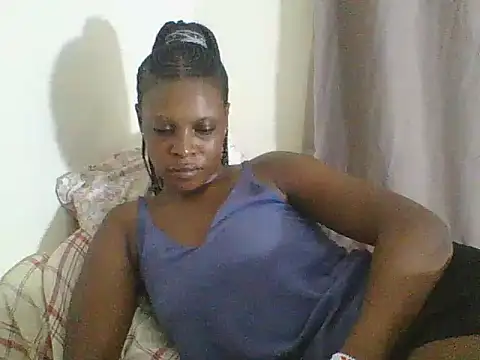 Snapshot of Blacksweetbeb chatting on 03/15/25, 12:13 Blacksweetbeb online show from 03/15/25, 12:13