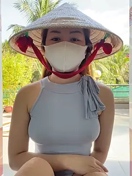 Snapshot of BabyThree_ chatting on 11/28/25, 06:46 BabyThree online show from 11/28/25, 06:46