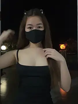 BabyThree  online show from 03/28/26, 03:02