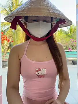 BabyThree  online show from 02/02/26, 09:30