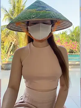 BabyThree  online show from 03/07/26, 09:16