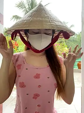 Snapshot of BabyThree_ chatting on 11/01/25, 08:41 BabyThree online show from 11/01/25, 08:41