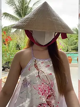 Snapshot of BabyThree_ chatting on 11/05/25, 08:17 BabyThree online show from 11/05/25, 08:17