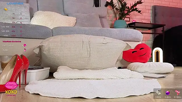 misskaassandraa online show from 10/22/25, 08:03