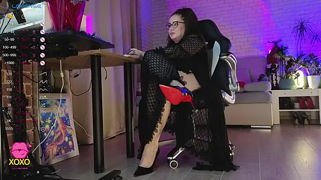 misskaassandraa online show from 12/04/25, 02:27