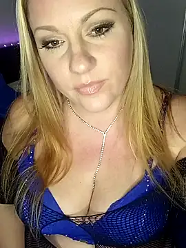 Snapshot of Natacha_sweden chatting on 01/03/25, 10:40 Natacha sweden online show from 01/03/25, 10:40