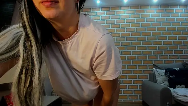 hottitsAnna online show from 12/13/25, 08:04