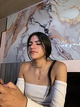 liss hot  online show from 09/27/25, 07:42