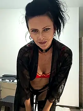 Snapshot of GannaWind chatting on 12/05/25, 02:04 GannaWind online show from 12/05/25, 02:04