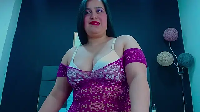 Snapshot of mia_xx1 chatting on 09/20/25, 12:59 mia xx1 online show from 09/20/25, 12:59