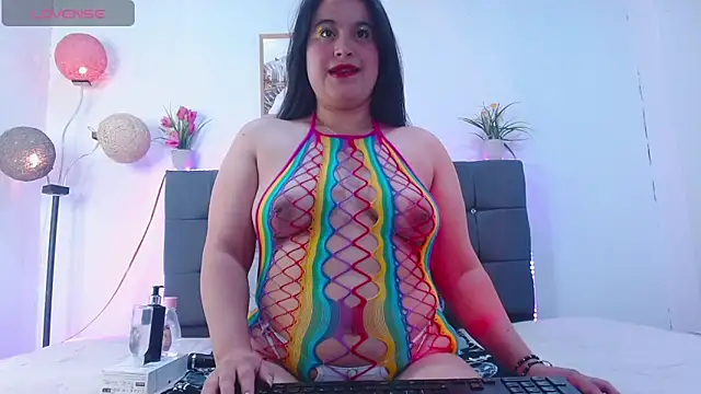 mia xx1 online show from 02/10/26, 04:00