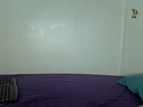 laetitia  online show from 12/18/25, 03:27