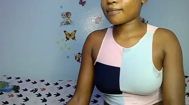 Snapshot of laetitia_ chatting on 03/22/25, 11:09 laetitia online show from 03/22/25, 11:09